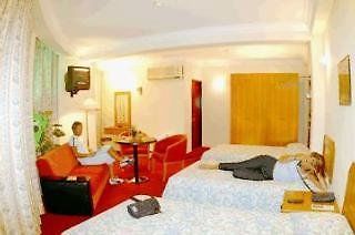Central Hotel มาเล ภายนอก รูปภาพ